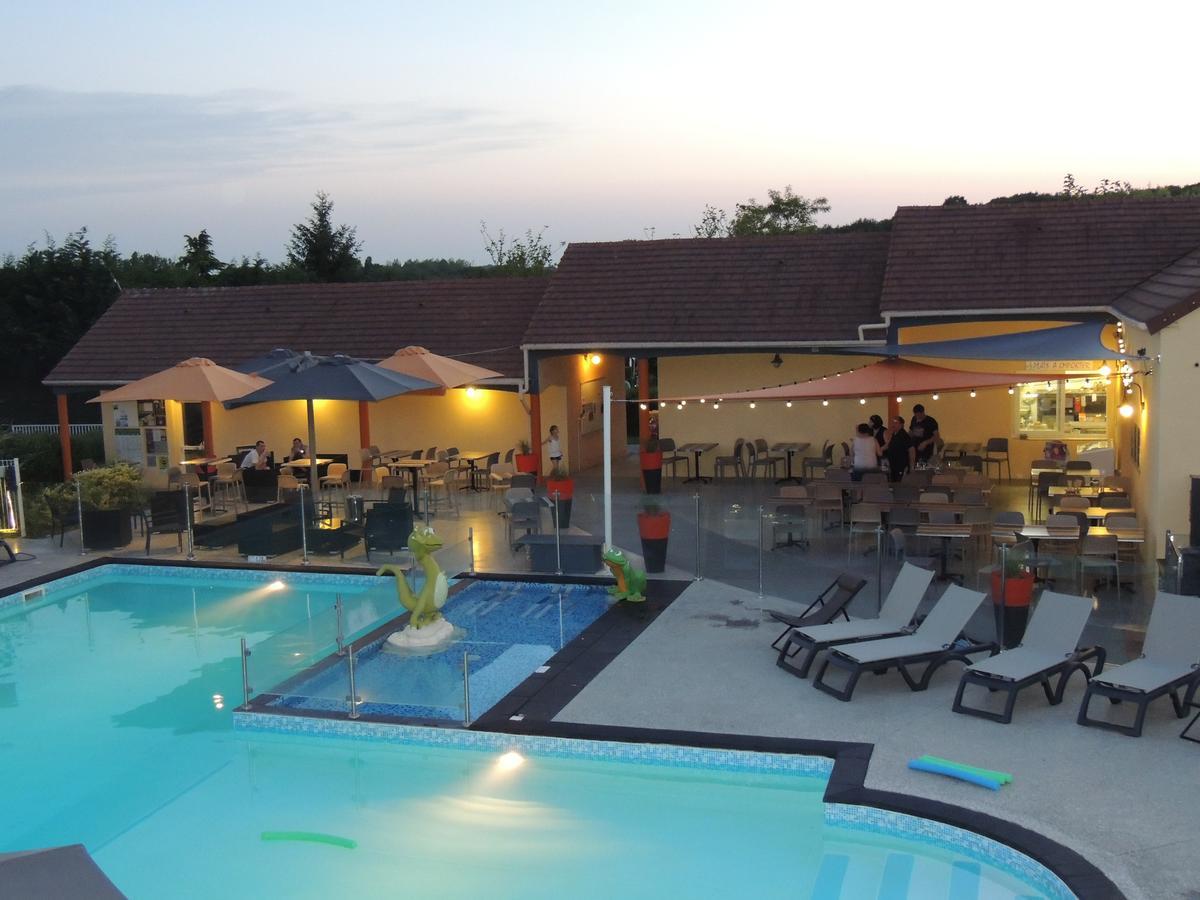 Hotel Camping L'Arada Parc Sonzay Exterior foto