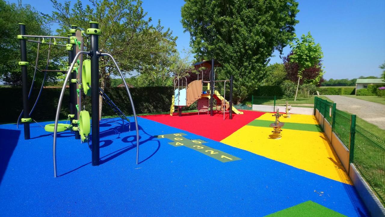 Hotel Camping L'Arada Parc Sonzay Exterior foto